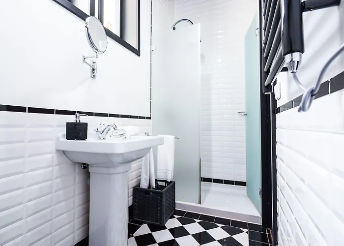 Youropo - Torre Apartman *